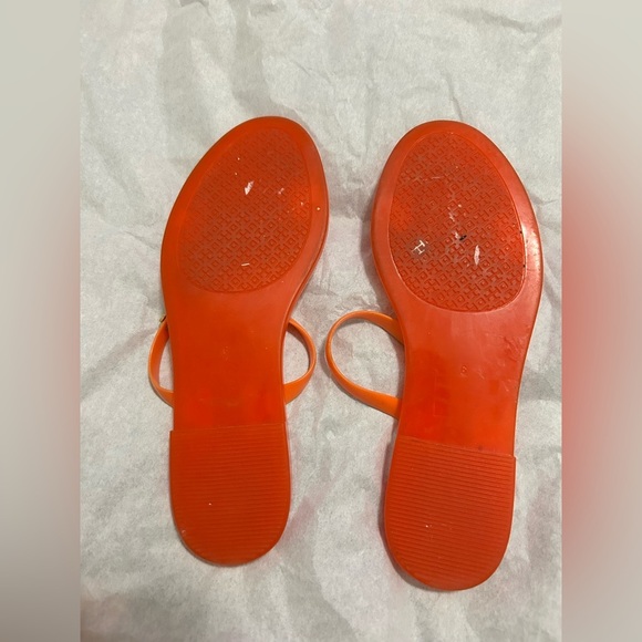 Tory Burch  Women's orange jelly sandals - Picture 4 of 10